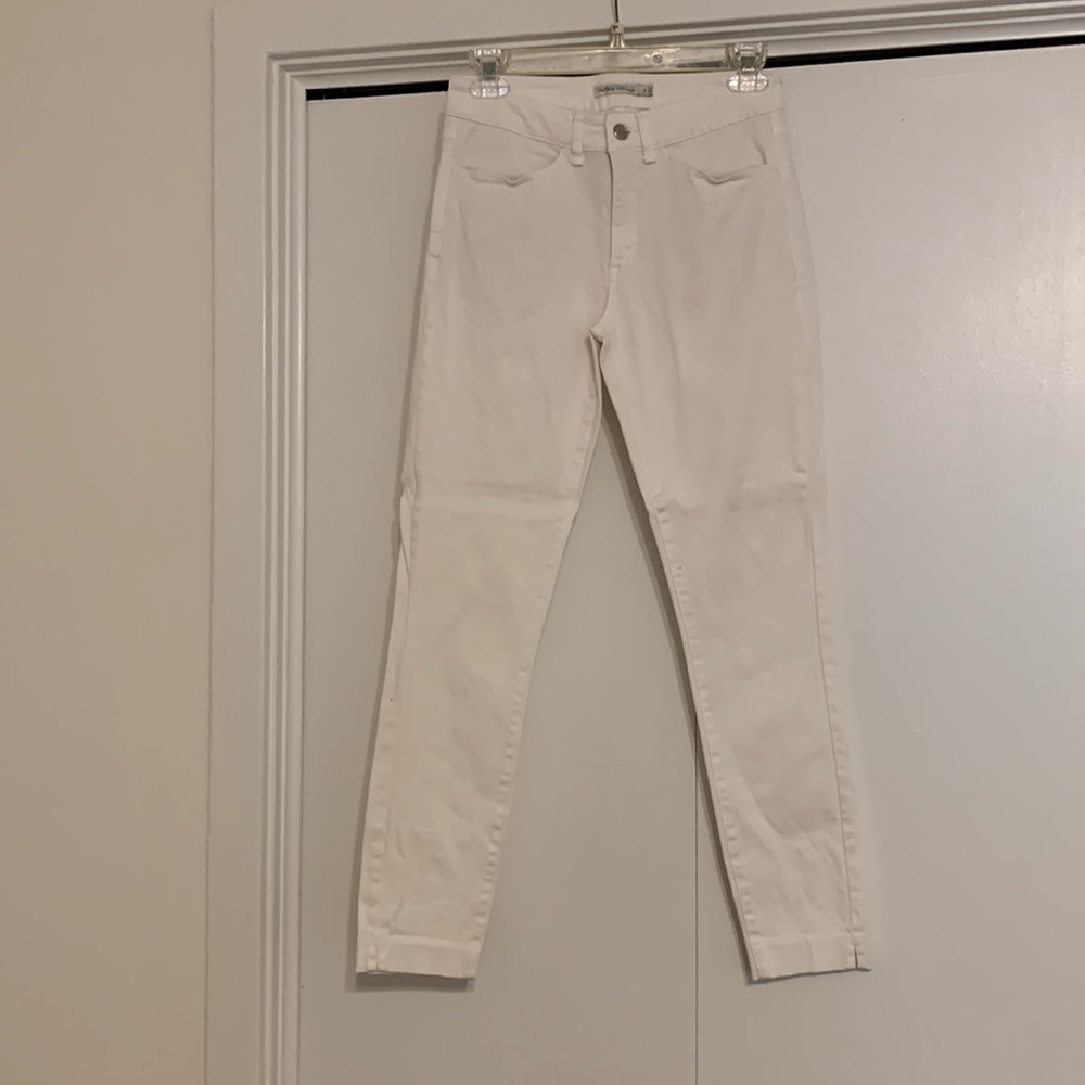White Peter Millar pants